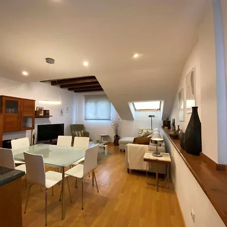 דירה Norabona Vut-3104-as